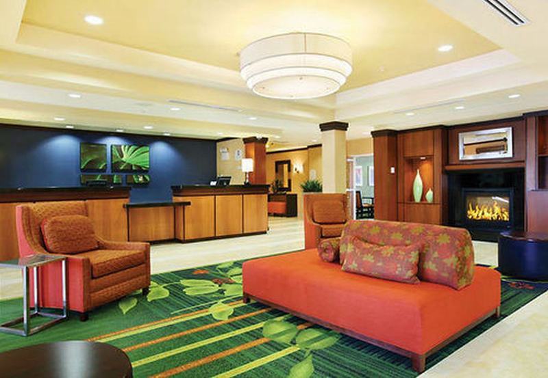 Fairfield Inn & Suites By Marriott Weirton Interior photo